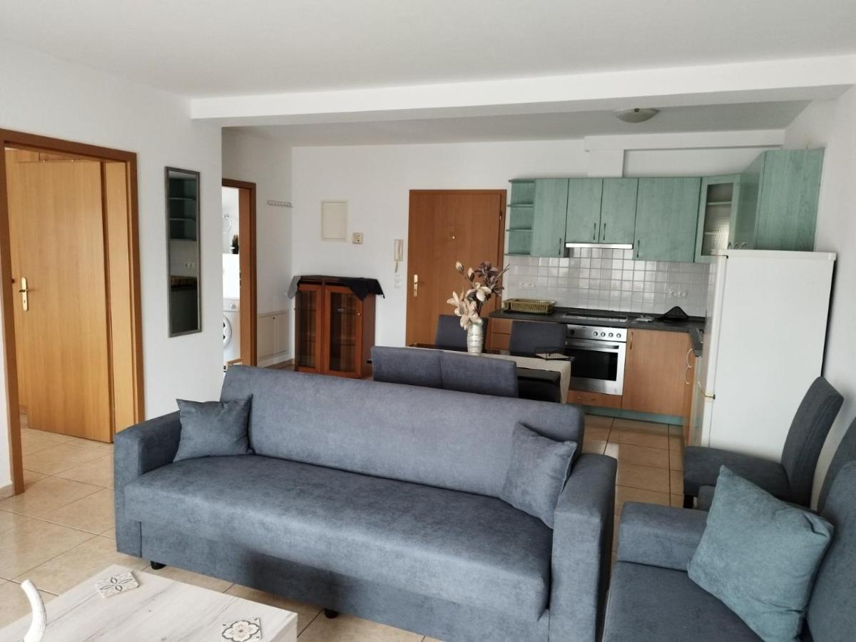 Ina House Apartment Varella Екстериор снимка